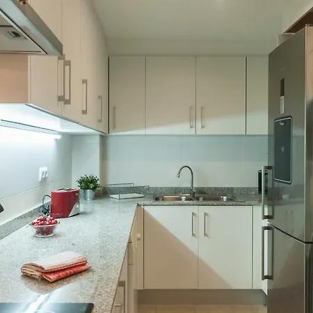 Апартаменти Lets Holidays Mediterranean 3 Minutes To The 2 *