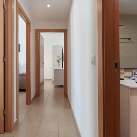 Lets Holidays Mediterranean 3 Minutes To The 2 Apartman