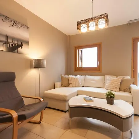 Lets Holidays Mediterranean 3 Minutes To The 2 Apartment *