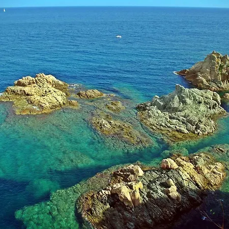 Lets Holidays Mediterranean 3 Minutes To The 2 Appartement *