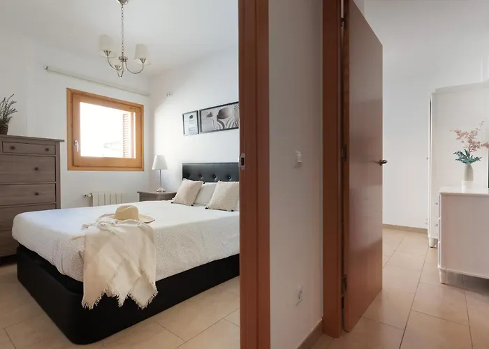 Lets Holidays Mediterranean 3 Minutes To The 2 Apartment Tossa de Mar