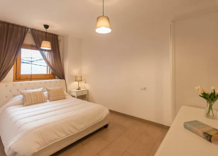 Lets Holidays Mediterranean 3 Minutes To The 2 Apartment *