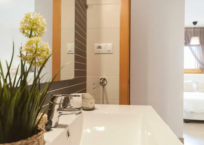 Apartment Lets Holidays Mediterranean 3 Minutes To The 2 Tossa de Mar