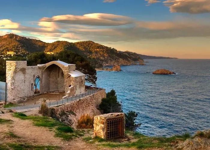 Lets Holidays Mediterranean 3 Minutes To The 2 Apartment Tossa de Mar