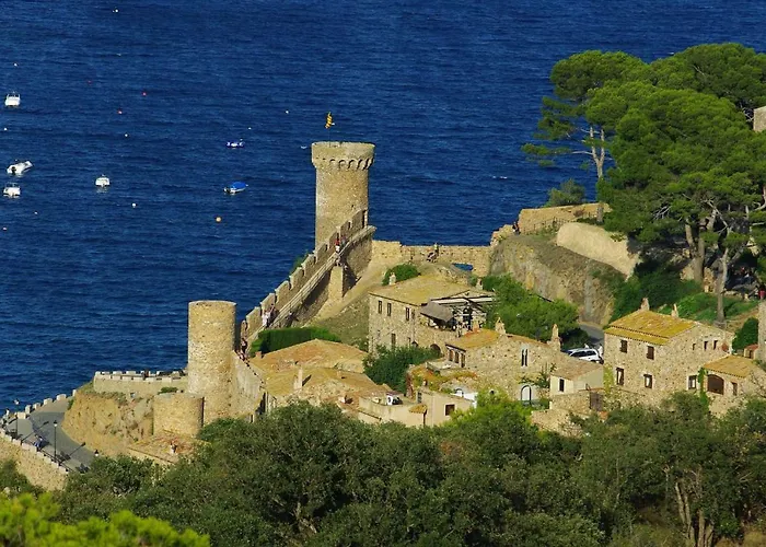 Lets Holidays Mediterranean 3 Minutes To The 2 Apartment Tossa de Mar